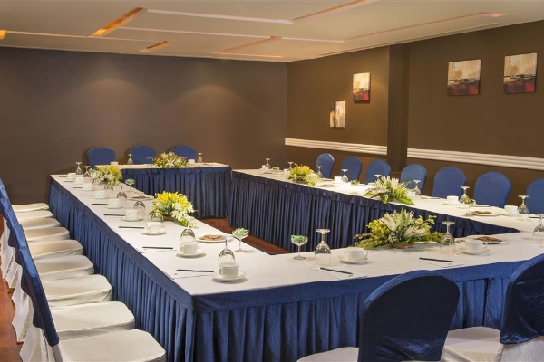 COUNTRY INN SUITES MYSORE (Mysore)